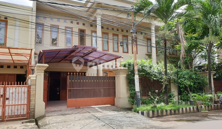 Rumah di Jalan Birah, Kebayoran Baru, Jakarta Selatan