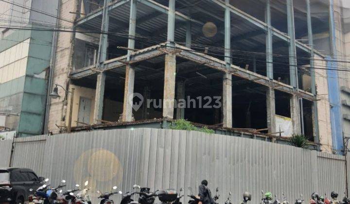 Ruko 4 Lantai di Jalan Melawai di Kebayoran Baru,jakarta Selatan 1