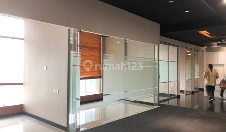 Office Space Equity Tower , Uk 561 M2 Fully Furnished di Kebayoran Baru, Jakarta Selatan 2