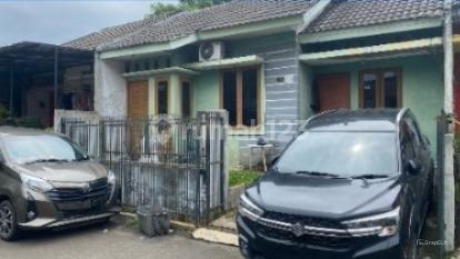 House in the Duta Bintaro Housing Complex, Tampak Siring Cluster, Pinang - Tangerang 2