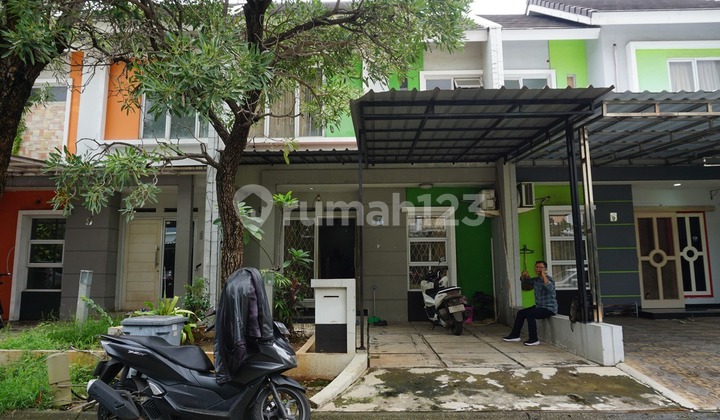 Ready-to-Occupy House in Metland Menteng, Cakung, East Jakarta