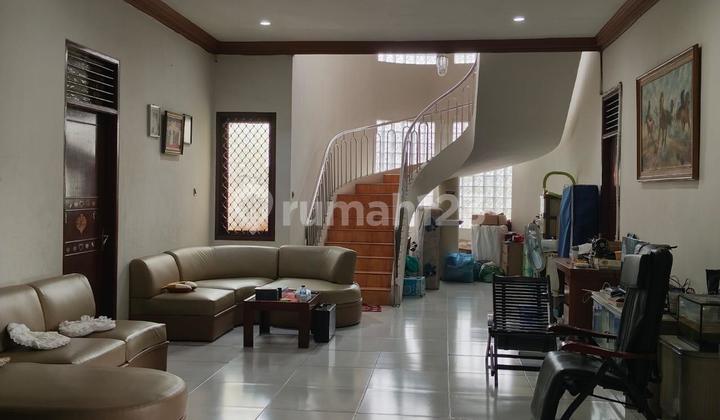 Selling cheap corner house in Modernland Housing - Tangerang 2