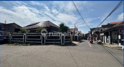 Rumah Jln Hos Cokroaminoto Karawang Barat, Karawang