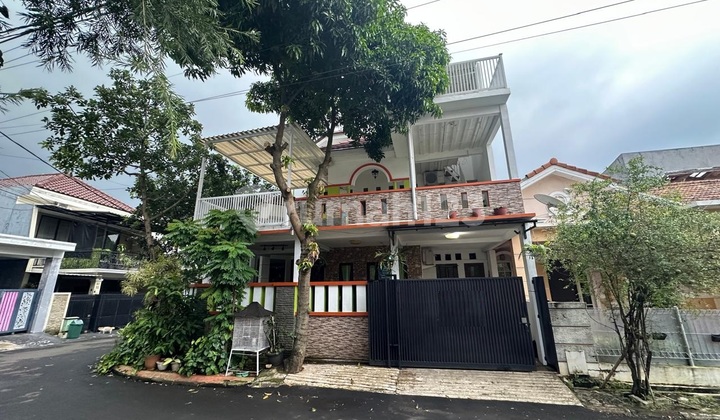 Rumah Nusaloka BSD City Sektor 14 , Serpong, Tangerang Selatan