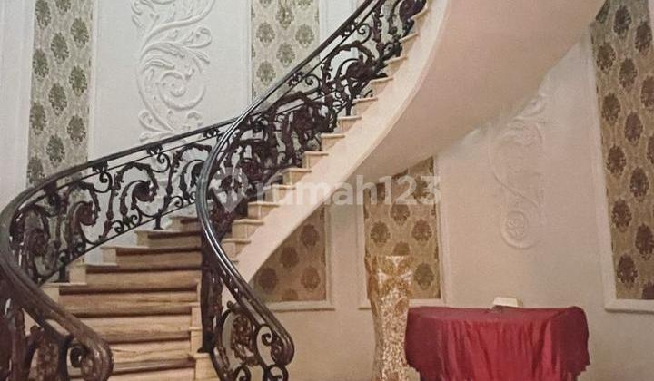 Rumah Mewah Area Premium di Trimaran Indah , Pantai Indah Kapuk, Jakarta Utara