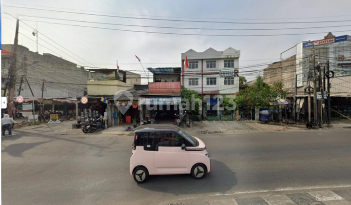 3-Story Shop House in North Petukangan - Pesanggrahan, West Jakarta 2