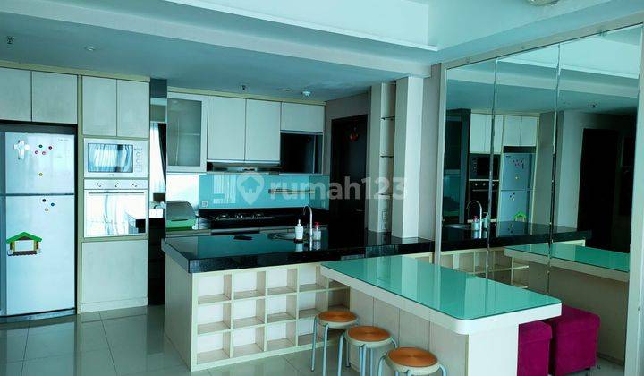 Apartemen St. Moritz Tower The Royal Suite , Puri Indah Kondisi Full Furnished 1