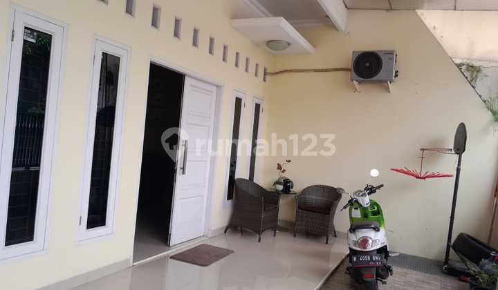 Rumah di Komplek DKI - Joglo, Jakarta Barat