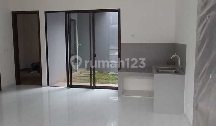 Rumah di Suvarna Sutera Cluster Dakota, Sindang Jaya, Tangerang