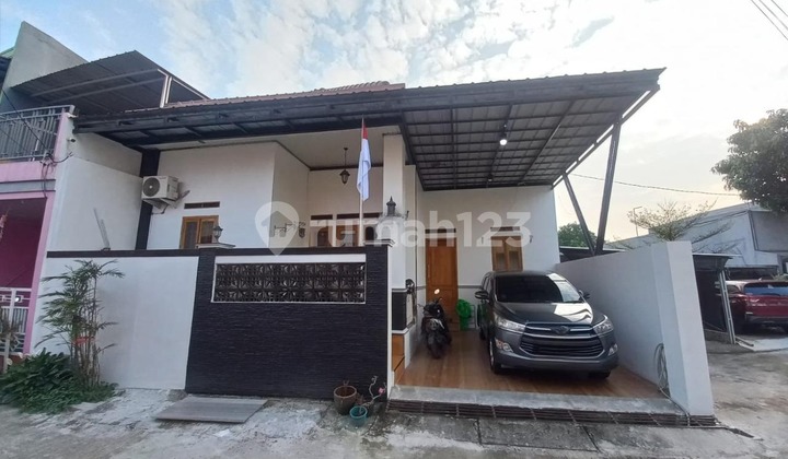 Rumah 1,5 Lantai di Cluster Mandiri, Cipondoh - Tangerang