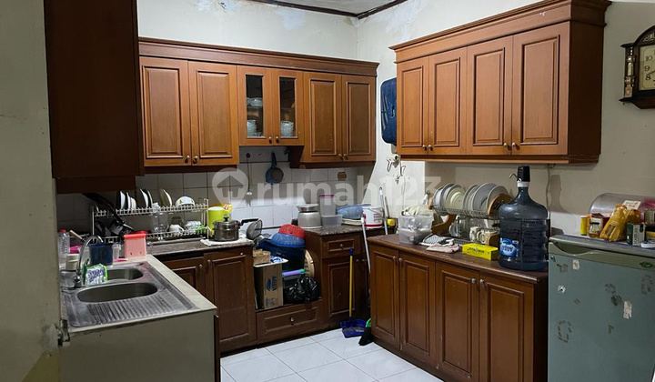 Rumah Jaksel Dekat Akses Tol 2