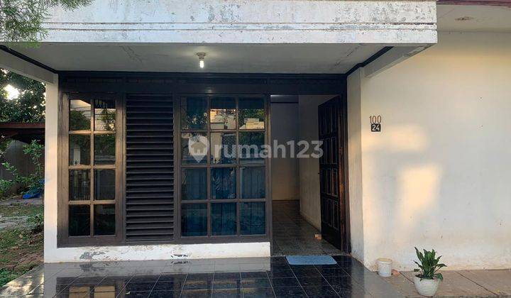 Rumah Dekat Pacuan Kuda Pinggir Jalan 2