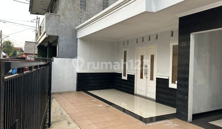 Rumah di Duren Sawit