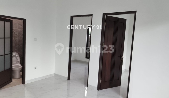 Brand New House Positioned in a Hook within Graha Bintaro Cluster 2