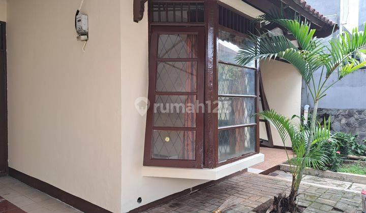 Disewakan Rumah Rapi Siap Huni Di Jalwn Pisok Bintaro Jaya 5 Rumah SHM Bagus di Bintaro Sektor 5 Pisok, Jl. Bintaro Utama 3a, Pondok Ranji, Ciputat Timur, Kota Tangerang Selatan, Banten, Indonesia, 15412, Sektor 5-Bintaro 2