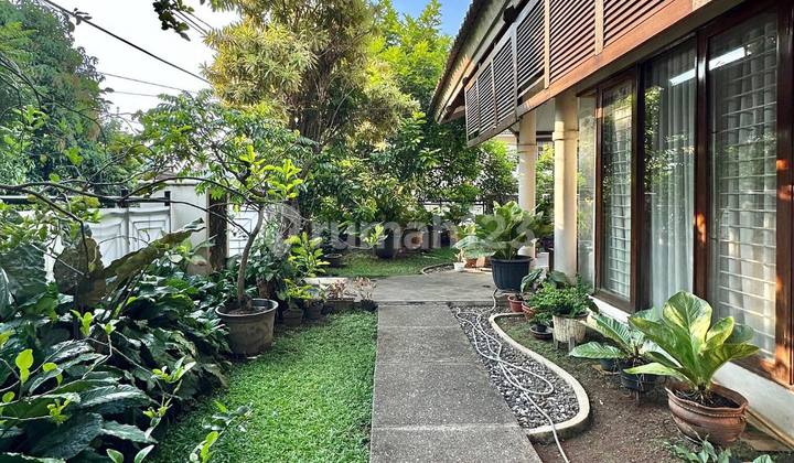 Bintaro - Sektor Satu, One Gate System Jalan Lebar dan Tenang 9