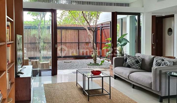 Modern Tropical House, Row Jalan Lebar 2