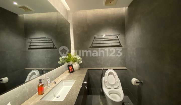 For Sale Tentrem Apartment 3 BR 2