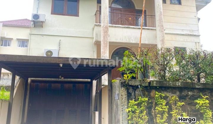 2-Story Hook House in Permata Hijau, Tembalang 1