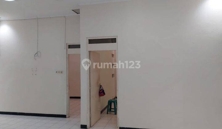 Disewakan  Rumah di Jl. Durian, Lamper 9