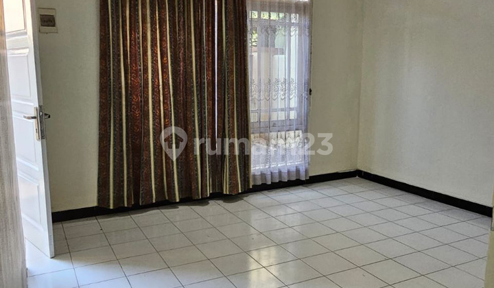 Disewakan  Rumah di Jl. Durian, Lamper 11