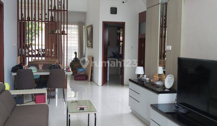 Dijual Rumah di Jl. Bukit Remaja, Bukit Sari 2