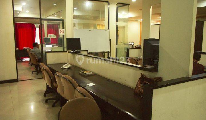 Disewakan Kantor Tengah Kota Di  di Jl. MT. Haryono, Mataram 2