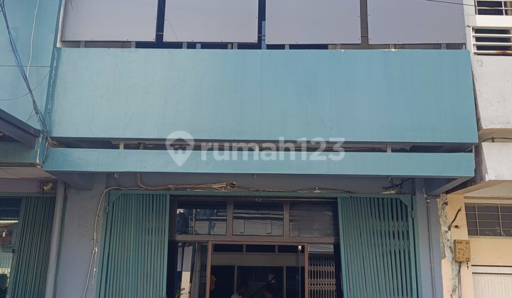 Disewakan Ruko Jl Beteng Tembus Gang Baru 