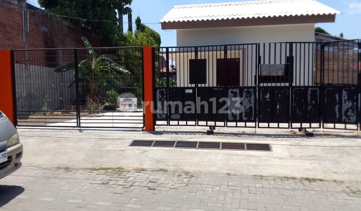 Dijual Rumah Dan Tanah di Damarwulan Utara  2