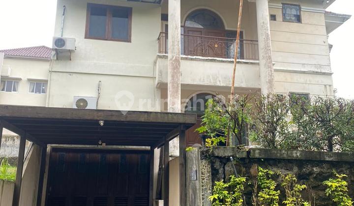 2-Story Hook House in Permata Hijau, Tembalang 2