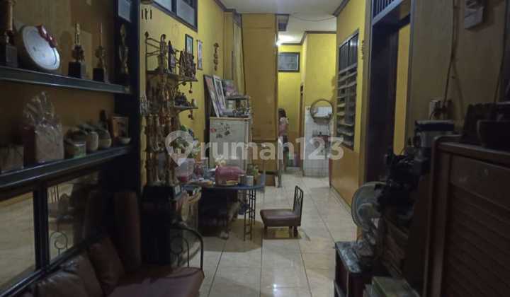 Ruko Kh. Wahid Hasyim 2