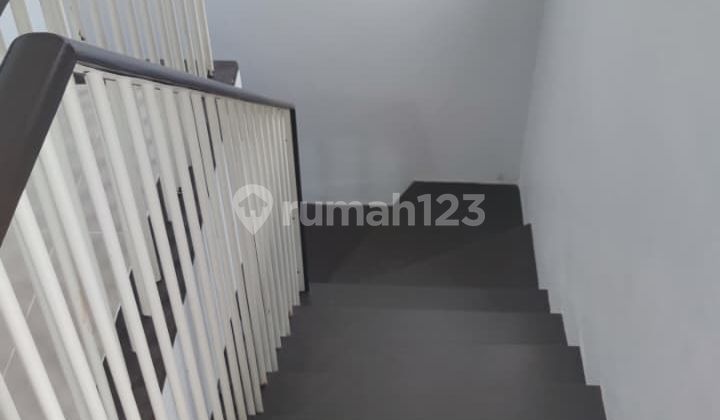 Rumah 2 Lantai Citragrand Red Terracota 2