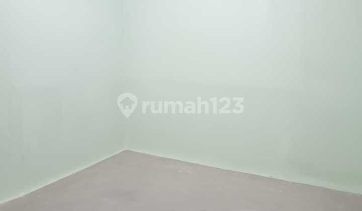 2-Storey Boarding House Jl. Taman Satrio Manah Near Usm 2