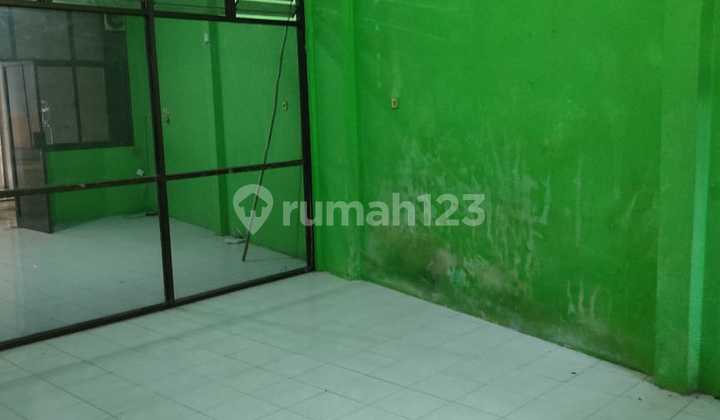 Warehouse on Gajah Raya street 2