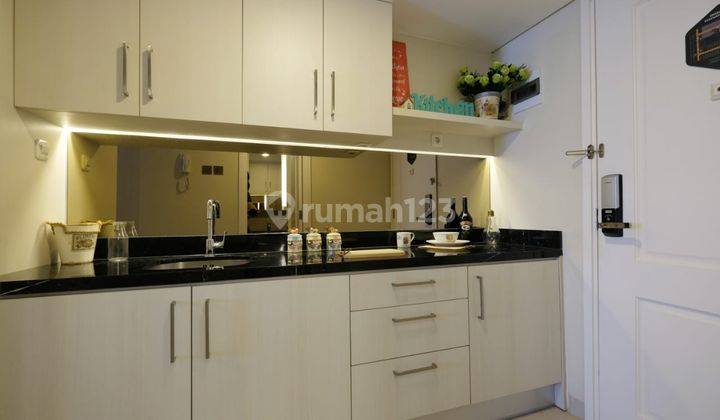 Disewakan Apartemen Lafayette Lantai 18  2