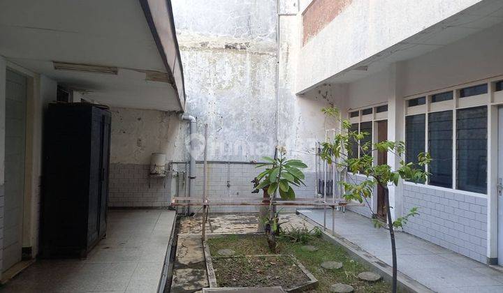 Rumah Sewa tengah kota di Jalan Erlangga 2