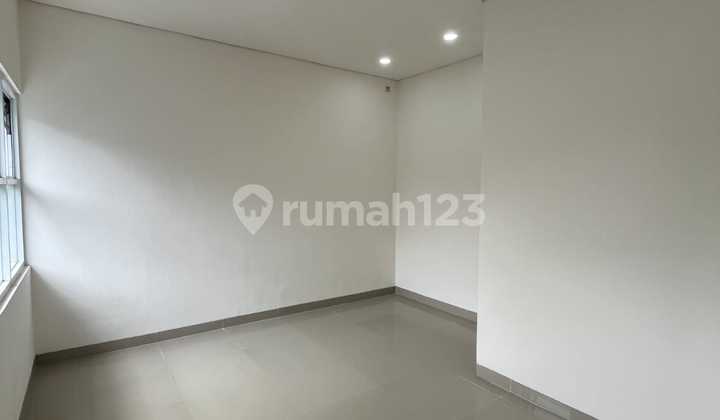 Quick Sale, Nice House with SHM in Rawa Buaya, Cengkareng, West Jakarta