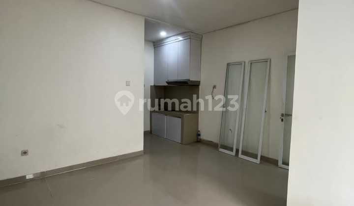 Quick Sale, Nice House with SHM in Rawa Buaya, Cengkareng, West Jakarta