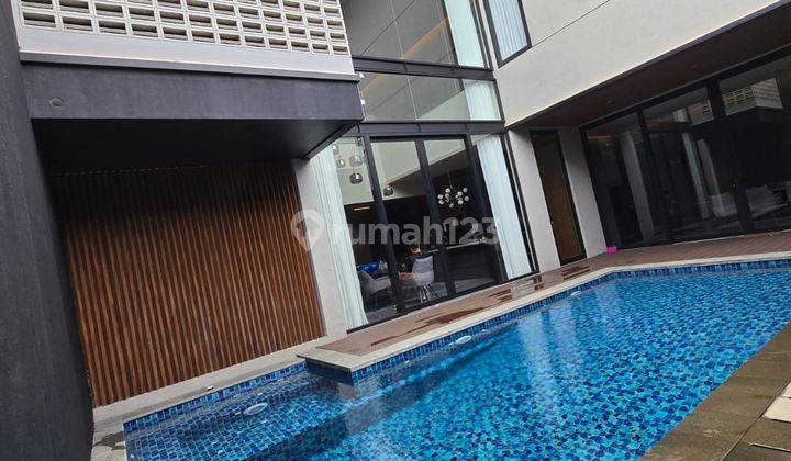 Rumah Baru Mewah Modern Tropis With Swimming Pool Di Taman Giri Loka 2