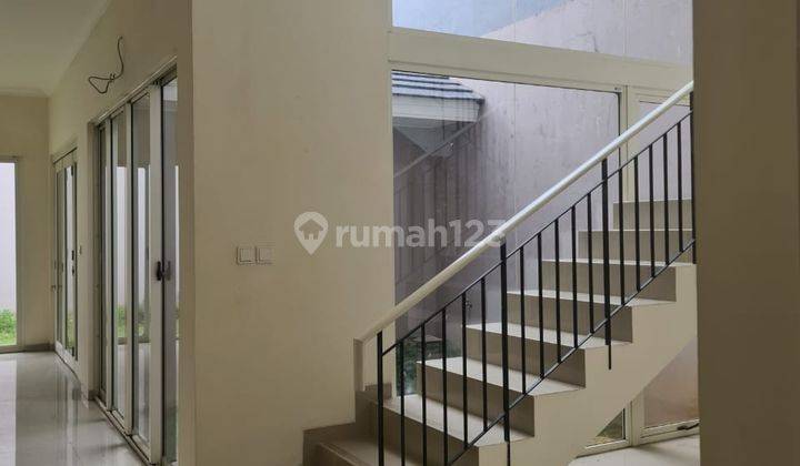 Rumah 2 Lantai Bagus di Alam Sutera Orlanda 2