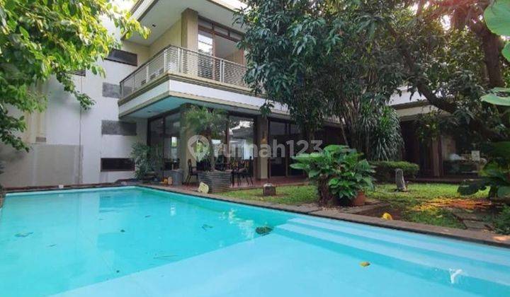 Rumah Model Tropical Modern Dengan Kolam Renang di Permata Hijau Jakarta Selatan  1