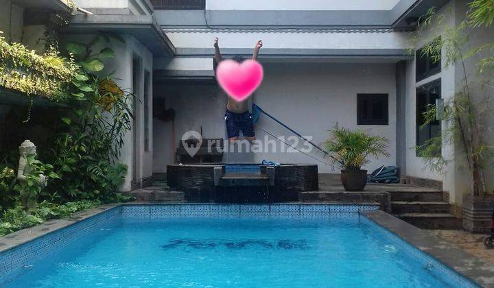 Rumah Hook ada Kolam Renang di BSD Taman Giri Loka 2