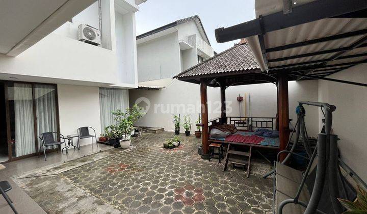 Rumah Halaman Luas Plus Gazebo di BSD The Green  2