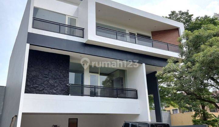 Rumah Baru Modern Ada Lift di Alam Sutera Palma 1