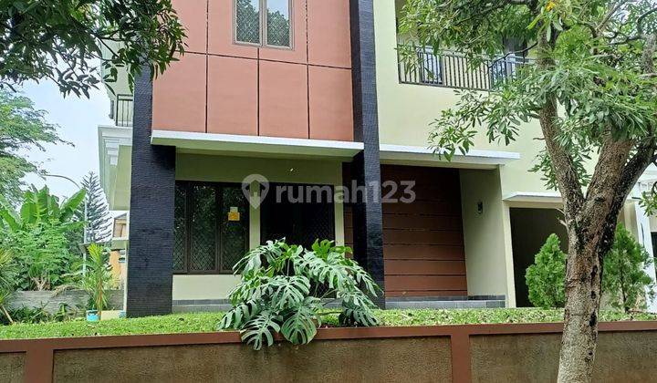 Rumah Hoek Baru Bangunan Mandiri Siap Huni di BSD Delatinos 2