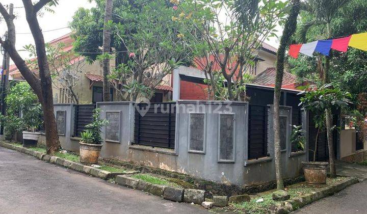 Rumah Hoek Jual Cepat di Villa Melati Mas Serpong  1