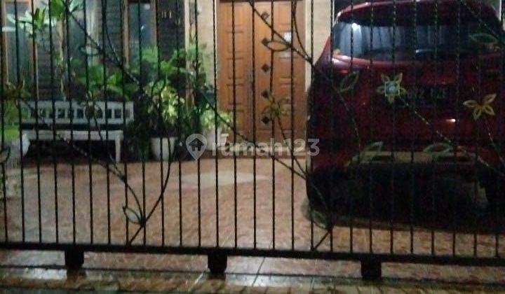 Rumah Hadap Jalan Raya Cocok Untuk Usaha di BSD Griya Loka 1