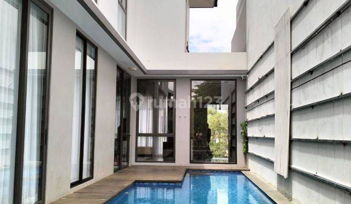 Rumah Mewah Ada Lift & Kolam Renang Fully Furnish di BSD Navapark 2