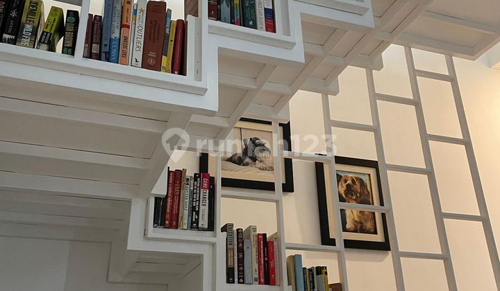 Rumah Cantik Desain Mewah Siap Huni Posisi Hoek di Bsd City 2