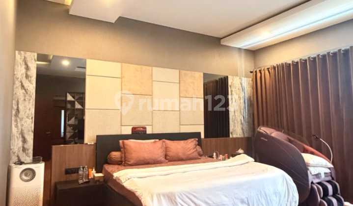 RUMAH MEWAH DI DELATINOS BSD CITY 2 LANTAI SEMI FURNISH SIAP HUNI